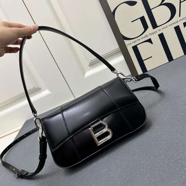 Hourglass Sling Bag Small black