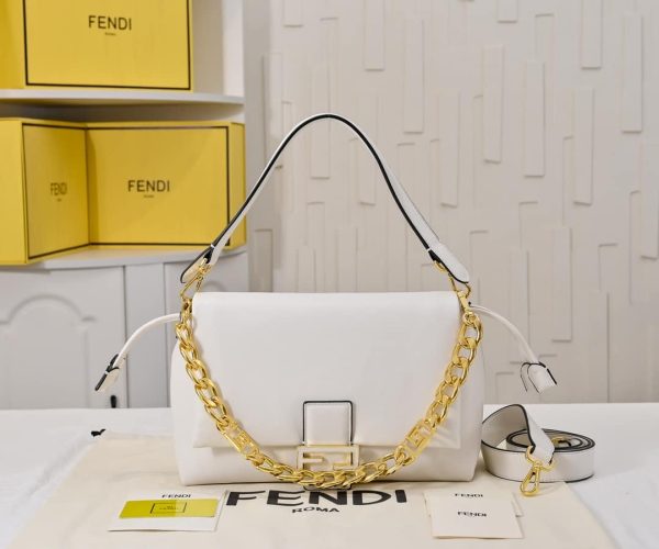 Mamma Baguette M/L with Chain white