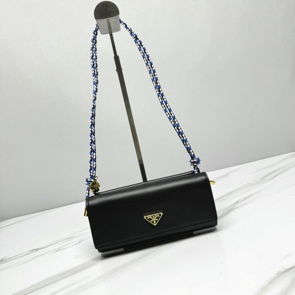 Wallet with leather shoulder strap Black