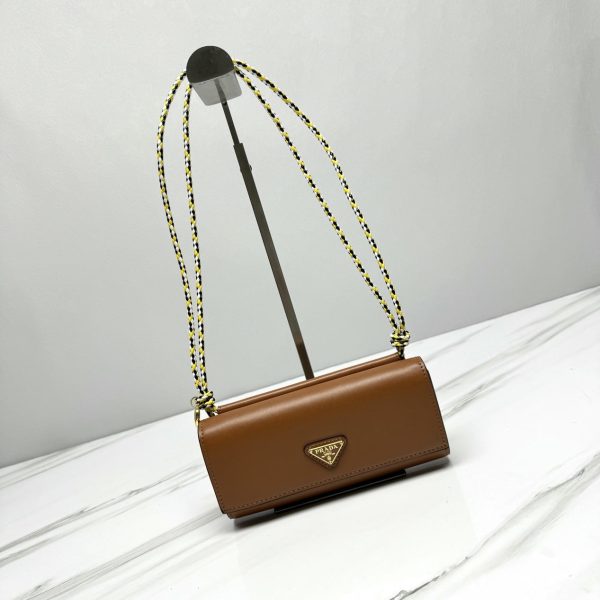 Wallet with leather shoulder strap Brown