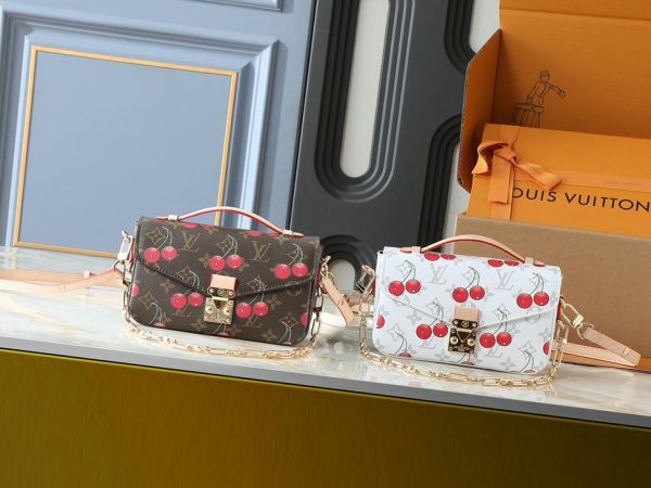 LV x TM Pochette Métis East West