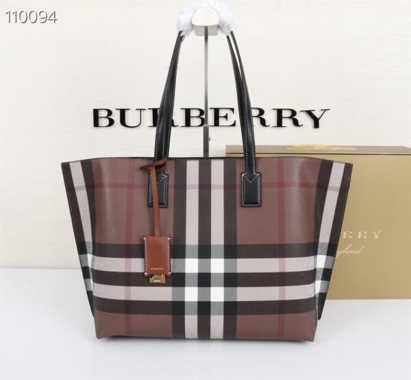 Medium Check Tote (2)